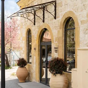  Hotel Bizarre Boutique
